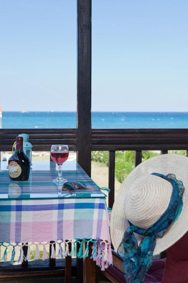 Eleni Del Sol Apartment สโกเปลอสทาวน์ ภายนอก รูปภาพ